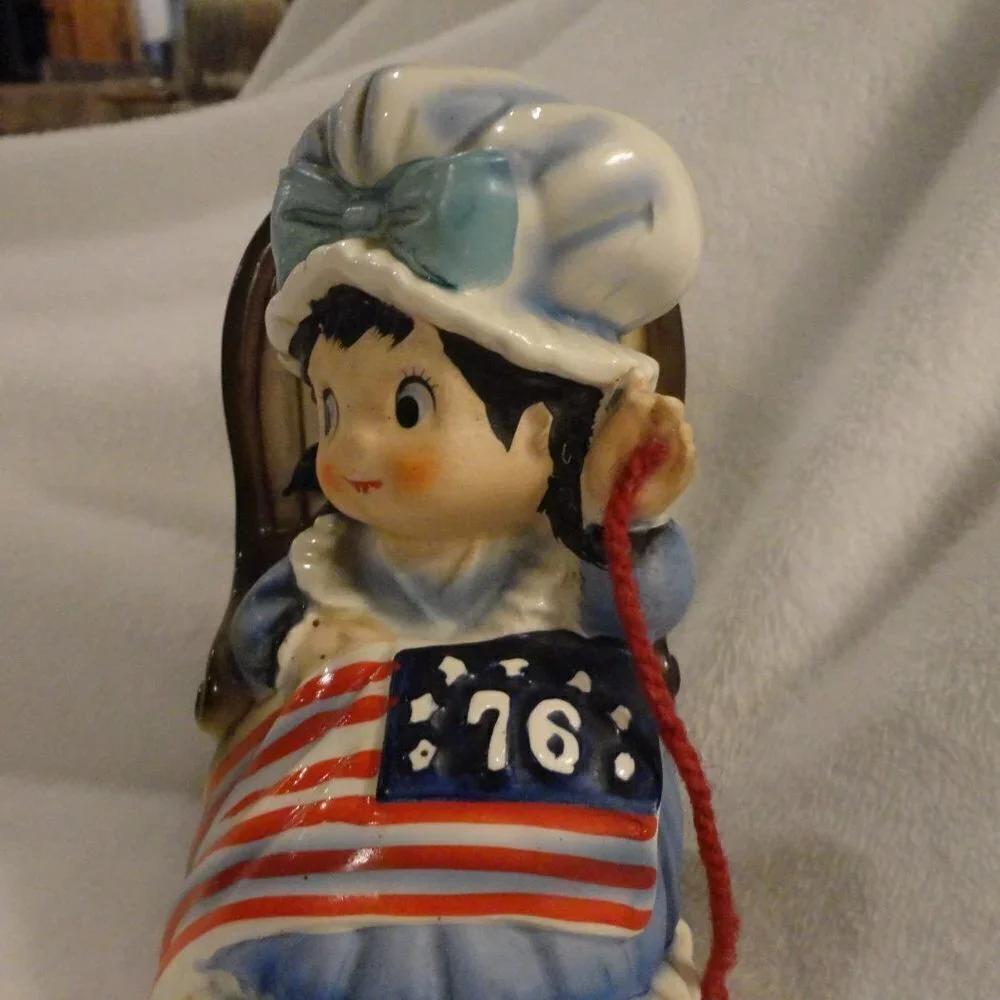 vintage Betsy Ross Fred Roberts Company Music Box - Picture 2 of 8